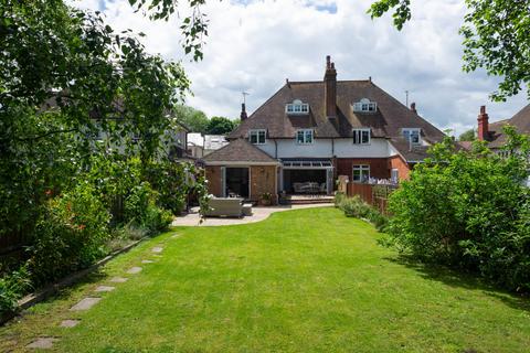 4 bedroom semi-detached house for sale, Burleigh Road, Charing