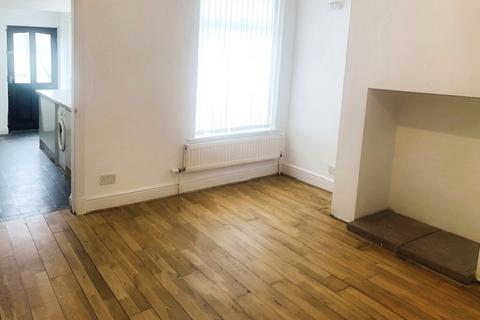 3 bedroom terraced house to rent, Graham Road, Salford, Greater Manchester, M6