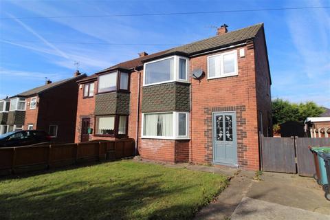 3 bedroom semi-detached house to rent, Wakefield Road, Leeds, LS26