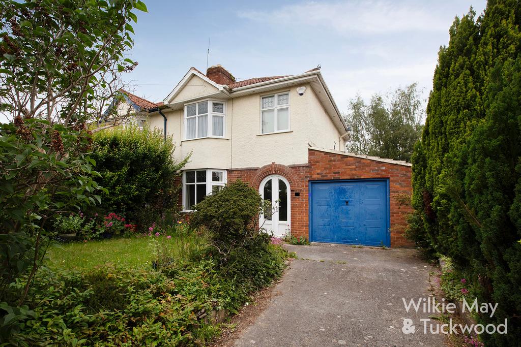 Quantock Road, Bridgwater, Somerset TA6 3 bed semidetached house for