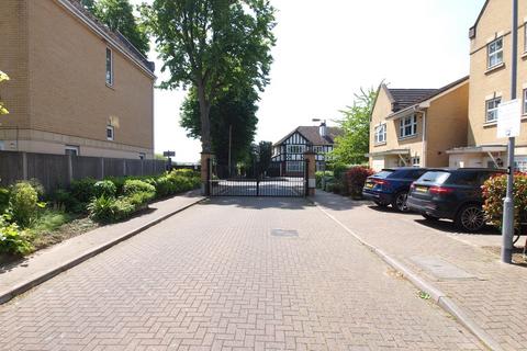 5 Sparkes Close, Bromley, BR2 9GE