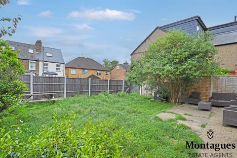 9 Crossing Road, Epping, CM16 7BQ
