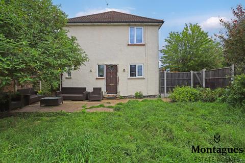 9 Crossing Road, Epping, CM16 7BQ