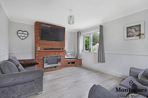 9 Crossing Road, Epping, CM16 7BQ