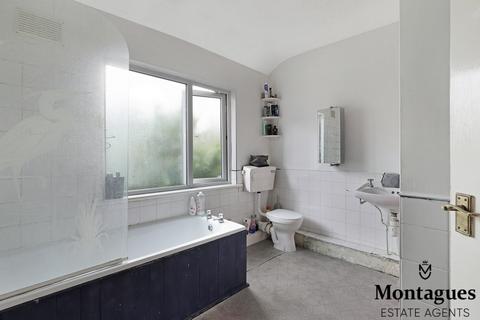9 Crossing Road, Epping, CM16 7BQ