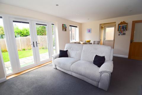 3 bedroom end of terrace house for sale, Collet Road, Kemsing, Sevenoaks, TN15