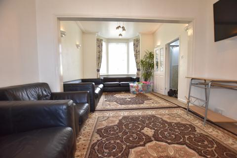 3 bedroom terraced house to rent, Craig Street, City Centre, Peterborough, PE1