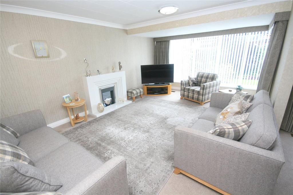 Living Room (2)