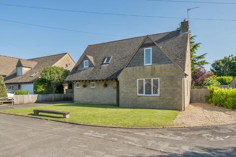 4 bedroom detached house for sale, Stonesfield,  Oxfordshire,  OX29