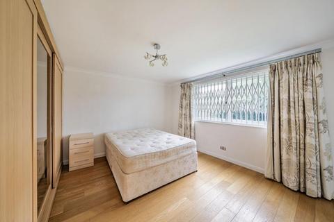 3 bedroom flat for sale, Stanmore,  Middlesex,  HA7