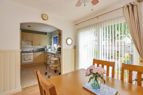 269 The Glen, Palacefields, Runcorn, WA7 2TF
