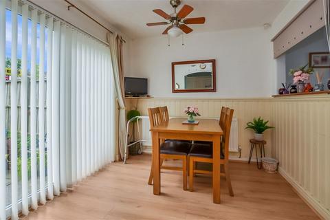 269 The Glen, Palacefields, Runcorn, WA7 2TF