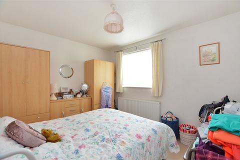 269 The Glen, Palacefields, Runcorn, WA7 2TF