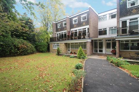 3 bedroom flat to rent, Rutland Drive, Harrogate, North Yorkshire, HG1