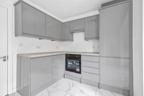 4 Staverton Road, Reading, RG2 7JX