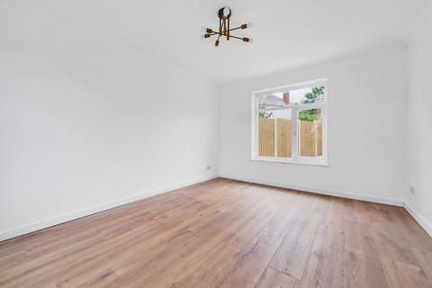 4 Staverton Road, Reading, RG2 7JX