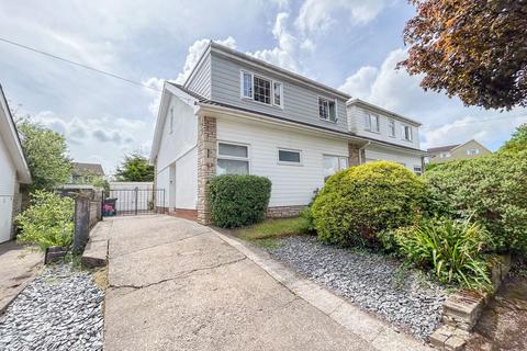 4 bedroom semi-detached house for sale, Highfield Close, Caerleon, NP18