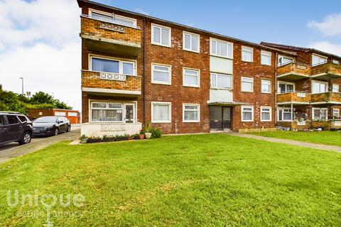 2 bedroom apartment for sale, Lindsay Court, New Road, Lytham St. Annes, FY8