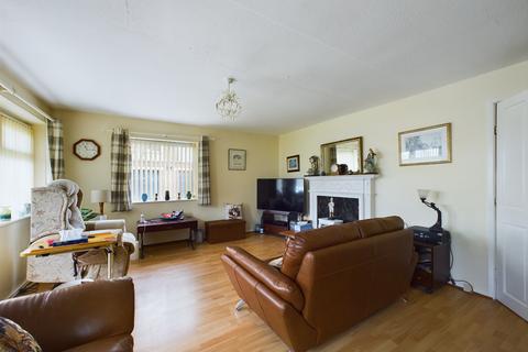 2 bedroom apartment for sale, Lindsay Court, New Road, Lytham St. Annes, FY8