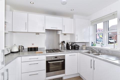 2 bedroom end of terrace house for sale, Gilbert Way, Maidstone, Kent