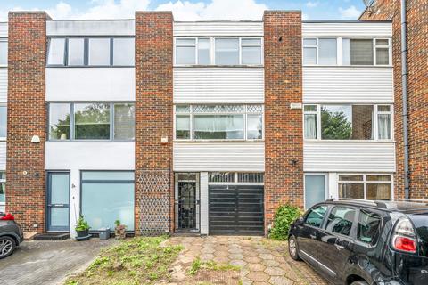 3 bedroom terraced house for sale, Morden Hill, London