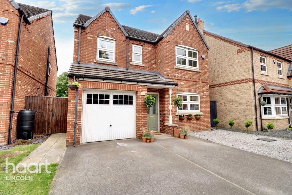 Buttercup Way, North Hykeham 4 bed detached house for sale £360,000