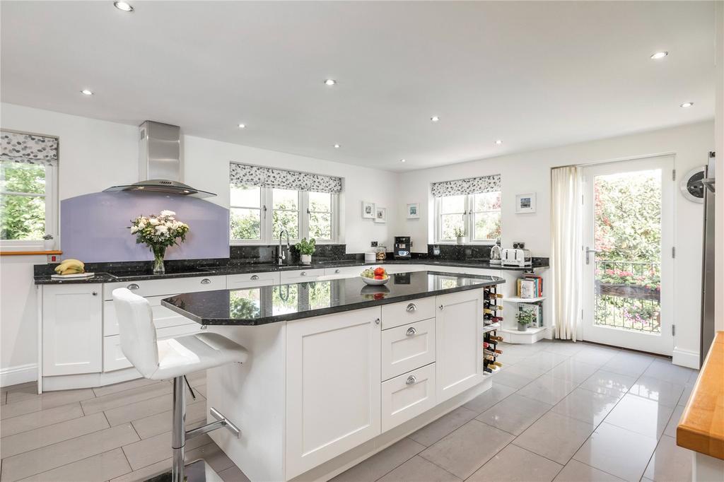 Kitchen/Breakfast