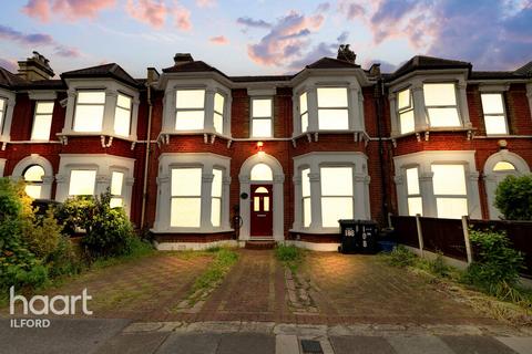 4 bedroom terraced house for sale, Albert Road, Ilford
