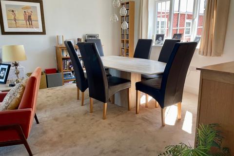 6 Henry Manning House Milan Walk, Brentwood, CM14 4JQ