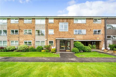 3 bedroom apartment for sale, Gleneagles, Stanmore, Middlesex