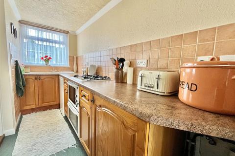 2 bedroom flat for sale, Gibson Road, Paignton TQ4