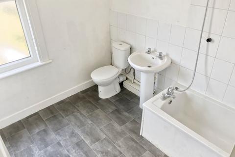 3 bedroom terraced house for sale, 11 North Avenue, Southend-on-Sea, Essex, SS2 5HT
