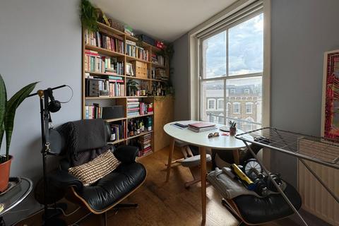 1 bedroom flat for sale, Flat 3, 2 Crossway, Hackney, London, N16 8HX