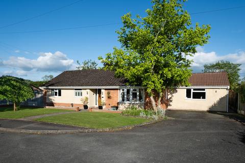 3 bedroom detached bungalow for sale, Croft Crescent, Yarpole HR6