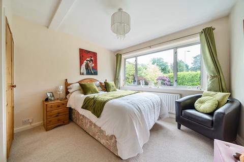 3 bedroom detached house for sale, Bridge Road, Sarisbury Green, Southampton, Hampshire, SO31