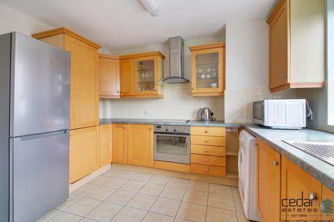 2 bedroom flat to rent, Inglewood Road, West Hampstead NW6
