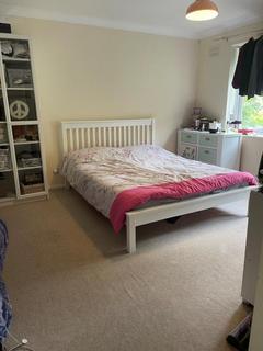 2 bedroom flat to rent, Oxford Close, Cheshunt, EN8