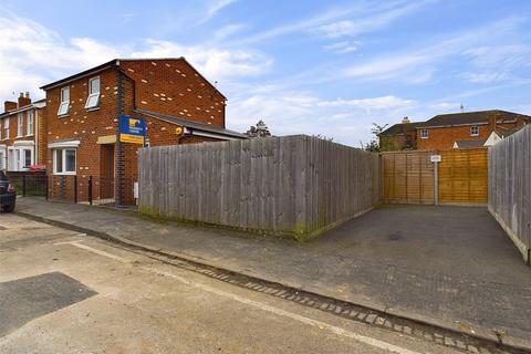 2 bedroom detached house for sale, Hartington Road, Gloucester, Gloucestershire, GL1