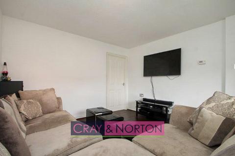 3 bedroom end of terrace house to rent, Adams Way, Addiscombe, CR0