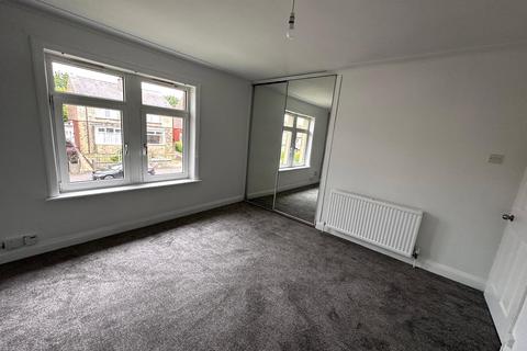 2 bedroom semi-detached house to rent, Heatherfield Road, Marsh, Huddersfield, HD1