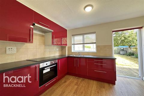3 bedroom terraced house to rent, Nuthurst, Bracknell