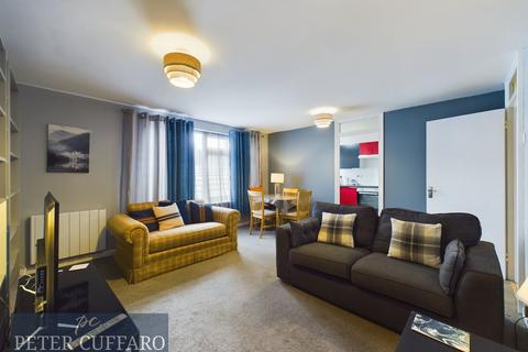 2 bedroom apartment to rent, Hoddesdon, Hoddesdon EN11