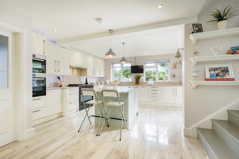 62 Naishcombe Hill, Wick, Bristol, BS30 5QS