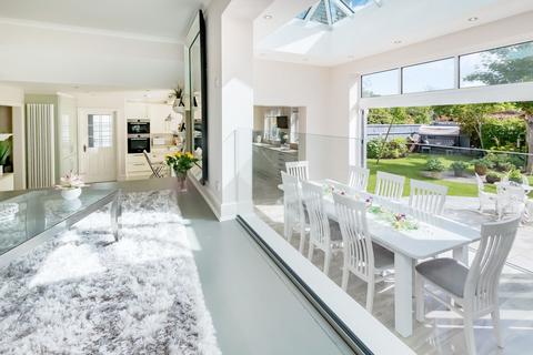 62 Naishcombe Hill, Wick, Bristol, BS30 5QS