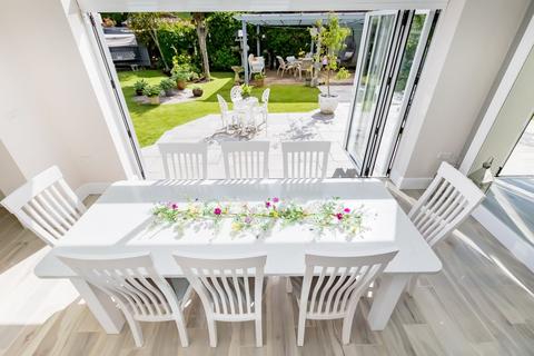 62 Naishcombe Hill, Wick, Bristol, BS30 5QS