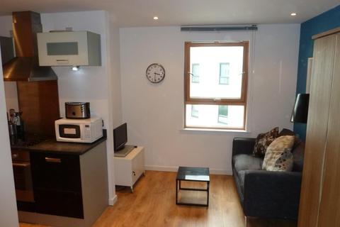 Flat to rent, Gateway East, Marsh lane, Leeds, LS9