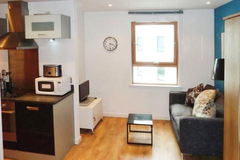 1 bedroom flat to rent, Gateway East, Marsh lane, Leeds, LS9