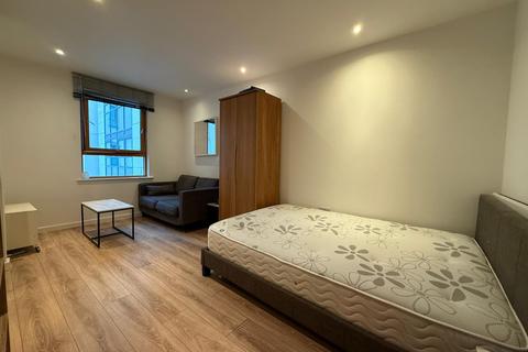 1 bedroom flat to rent, Gateway East, Marsh lane, Leeds, LS9