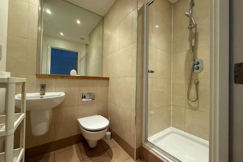 1 bedroom flat to rent, Gateway East, Marsh lane, Leeds, LS9