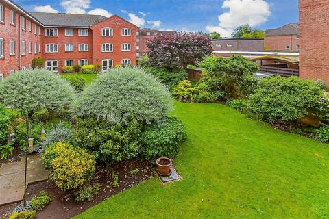 1 bedroom flat for sale, Stockbridge Road, Chichester, West Sussex